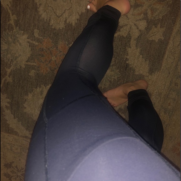 black lululemon leggings! - Picture 3 of 3